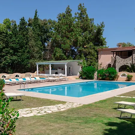 Hotel Amareclub Rocca Dorada 4*
