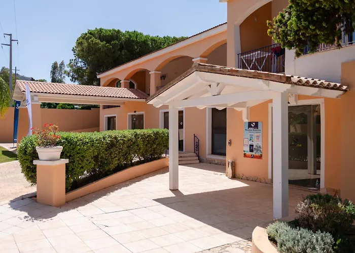 Amareclub Rocca Dorada 4* Санта-Маргерита-ди-Пула